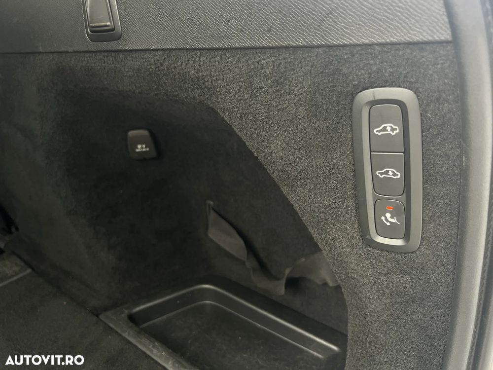 Volvo XC 90 - 24