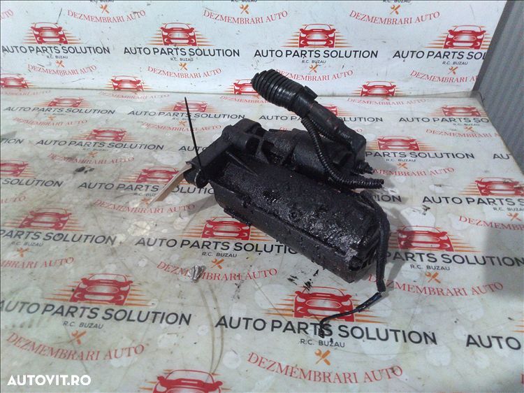 electromotor 2.5 d renault trafic an fabr. 2005 - 1