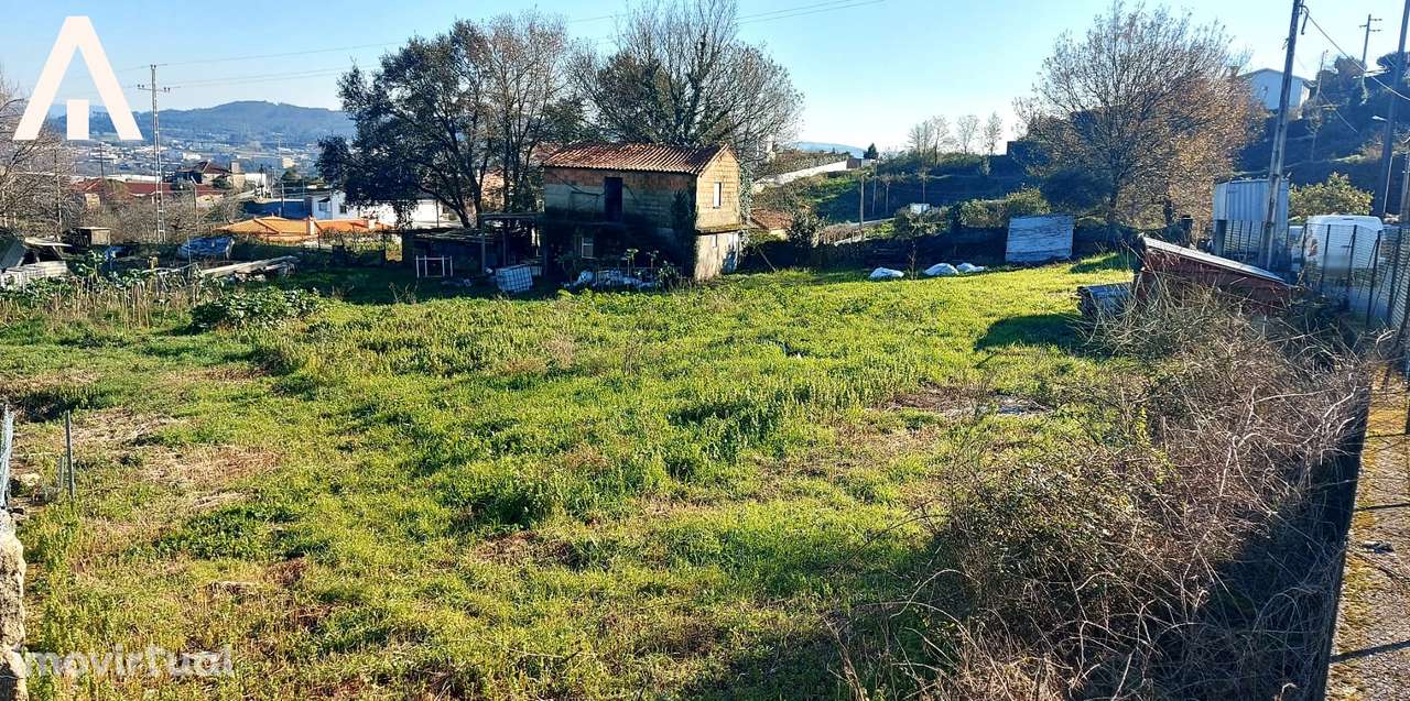 Terreno em V.F.S. Pedro (3.200 m2) - Grande imagem: 3/10