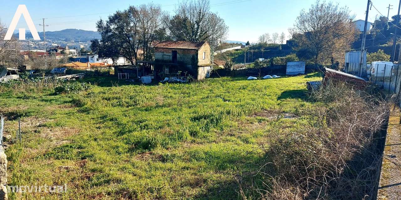 Terreno em V.F.S. Pedro (3.200 m2) - Grande imagem: 3/10