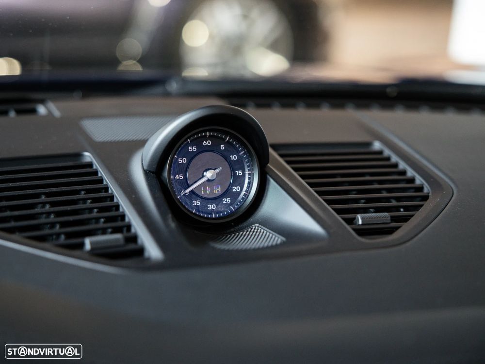 Porsche 911 (992) Carrera S - 32
