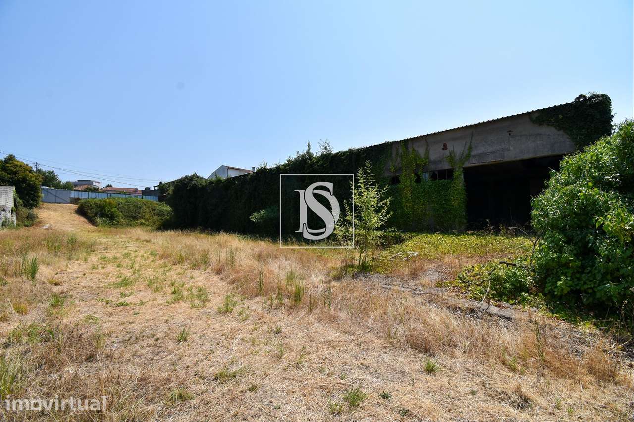 Terreno c/ grande Capacidade Construtiva em Vila das Aves, Santo Tirso - Grande imagem: 3/8