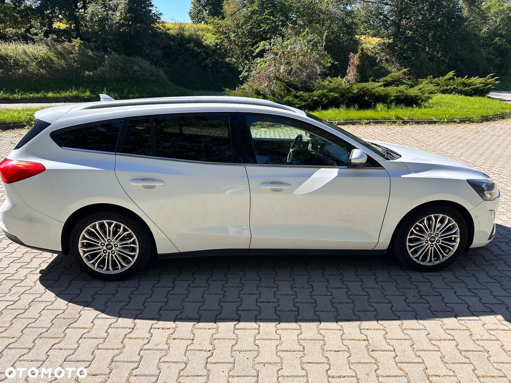 Ford Focus 1.0 EcoBoost Titanium Business - 5