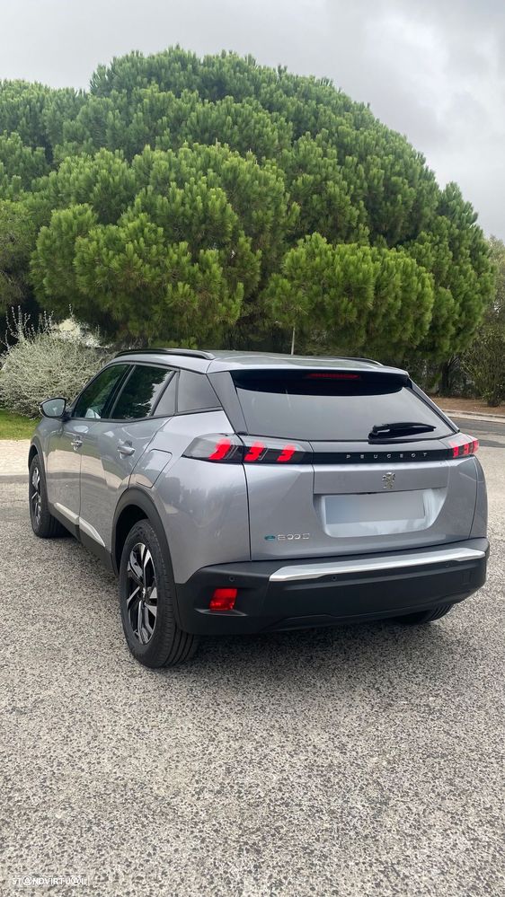 Peugeot e-2008 50 kWh Allure Pack - 6