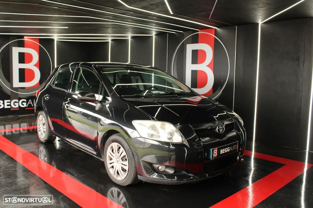 Toyota Auris - 1