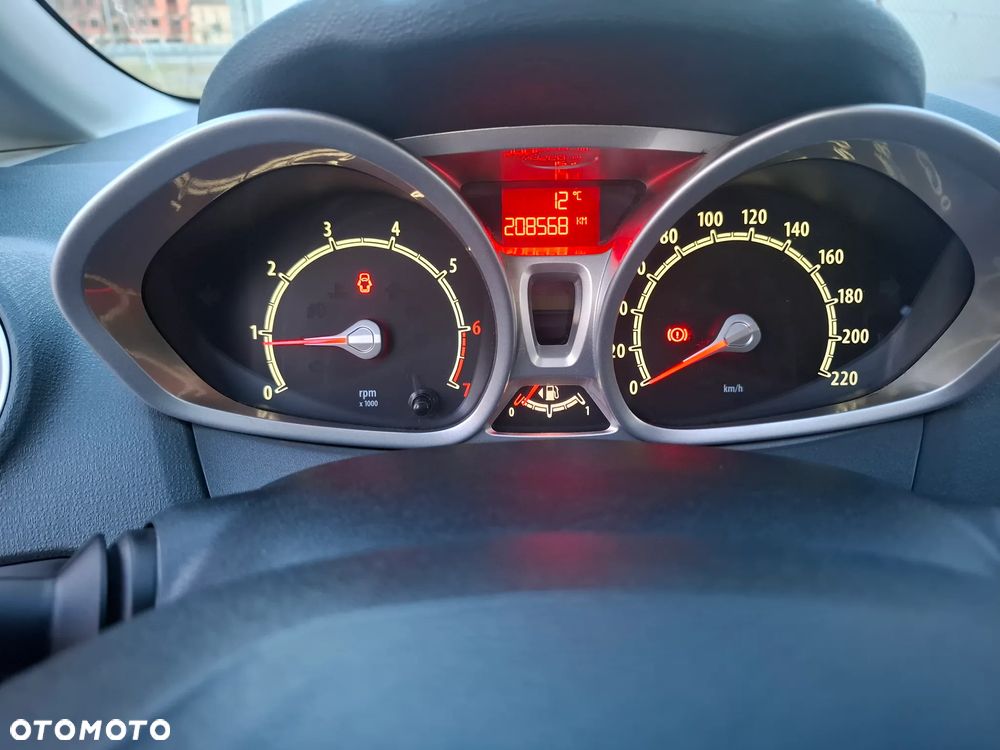 Ford Fiesta 1.25 Ghia EU5 - 11