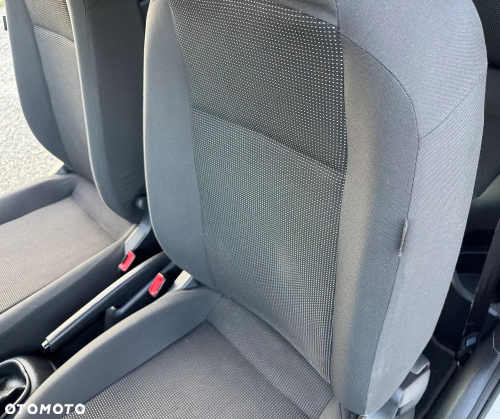 Volkswagen up! - 19