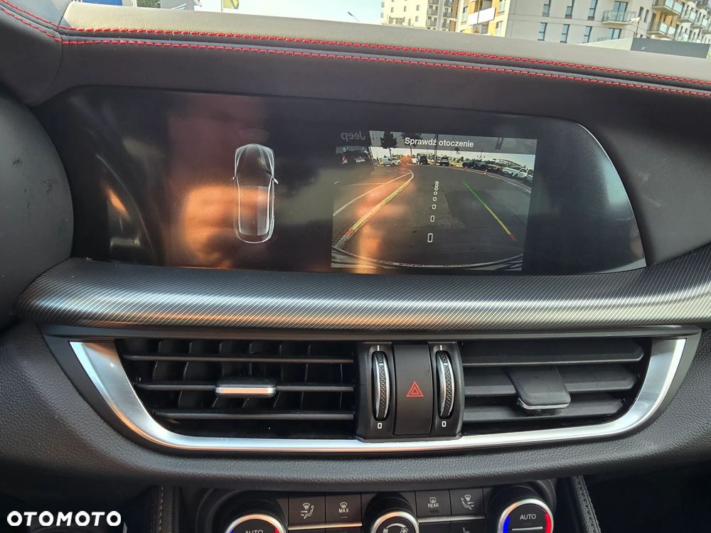 Alfa Romeo Stelvio 2.0 Turbo Tributo Italiano Q4 - 25
