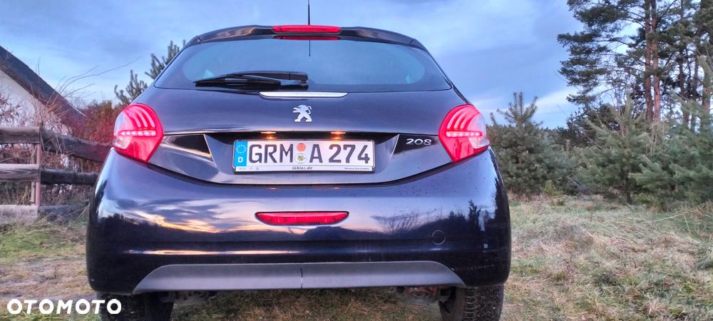 Peugeot 208 PureTech 82 Start & Stop Allure - 17