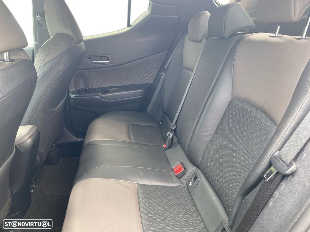 Toyota C-HR 1.8 HSD Exclusive+P.Luxury - 10
