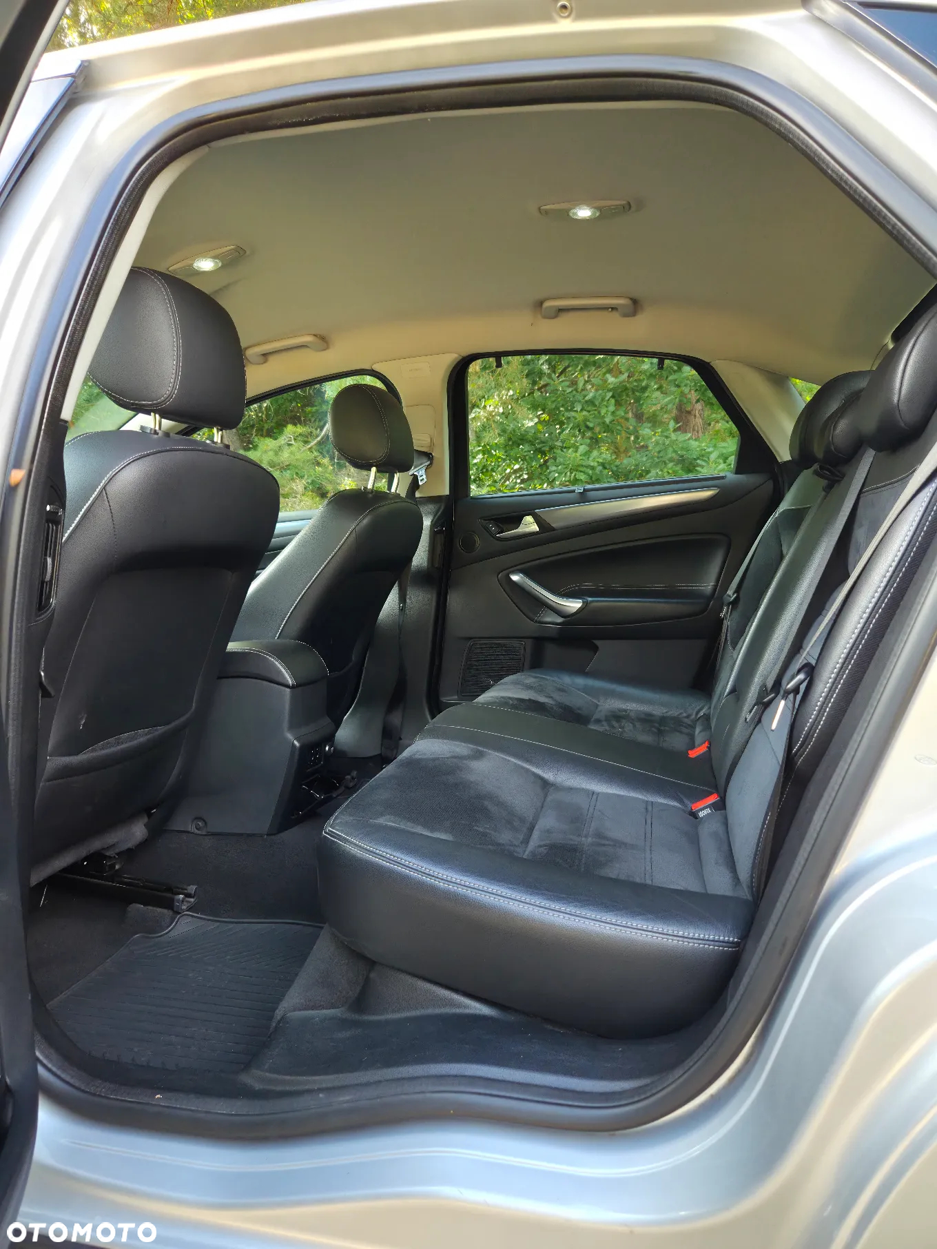 Ford Mondeo 2.0 TDCi Titanium - 11