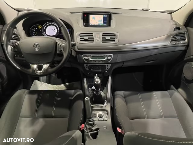 Renault Megane dCi 110 FAP LIMITED - 8