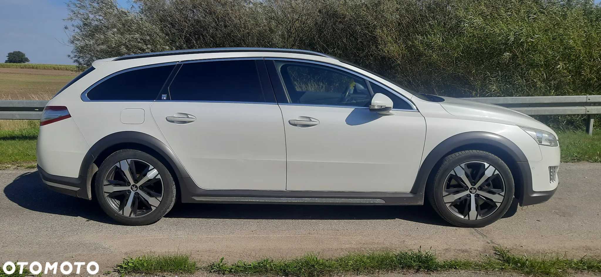 Peugeot 508 RXH 2.0 HDi HYbrid4 - 4