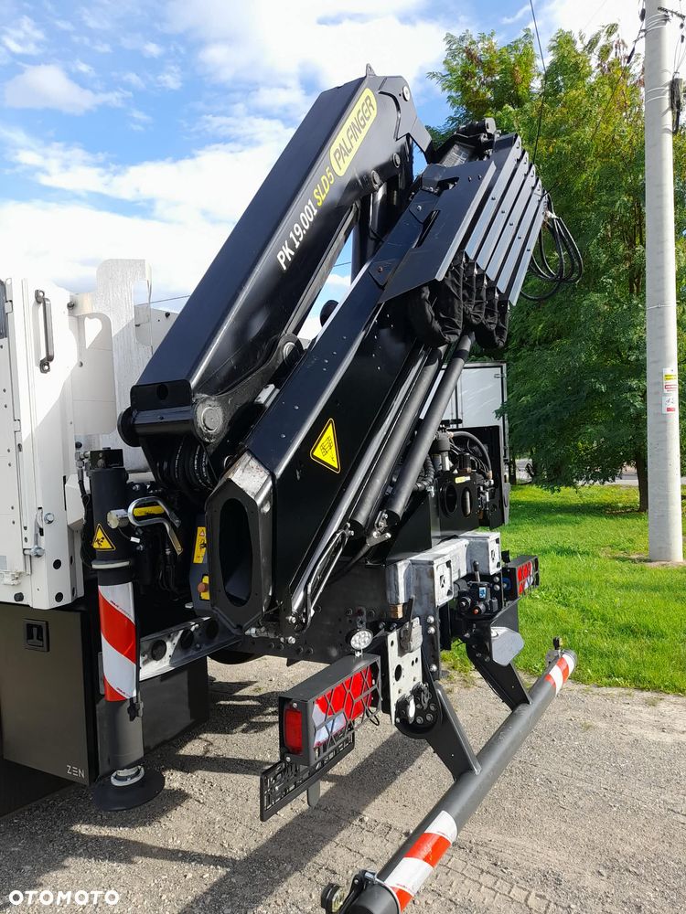 MAN TGS 26.400 6x2 oś skrętna/podnoszona HDS dzwig żuraw PALFINGER pk 19001 SLD5 SKŁADANY W " Z" 5x wysuw hydrauliczny + ROTATOR + CHWYTAK PALET + RADIO// FUL SERWIS W ASO MAN!!!! POTWIERDZONY Niski przebieg 313tys km!!!! - 13
