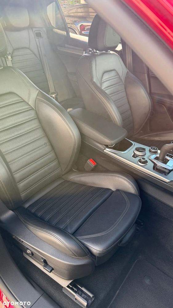 Alfa Romeo Stelvio 2.0 Turbo Veloce Q4 - 14
