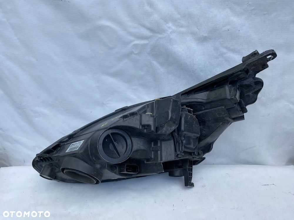 lampa ford c max II prawa eu cała - 3