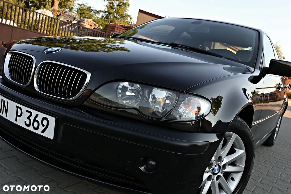 BMW Seria 3 318i - 1