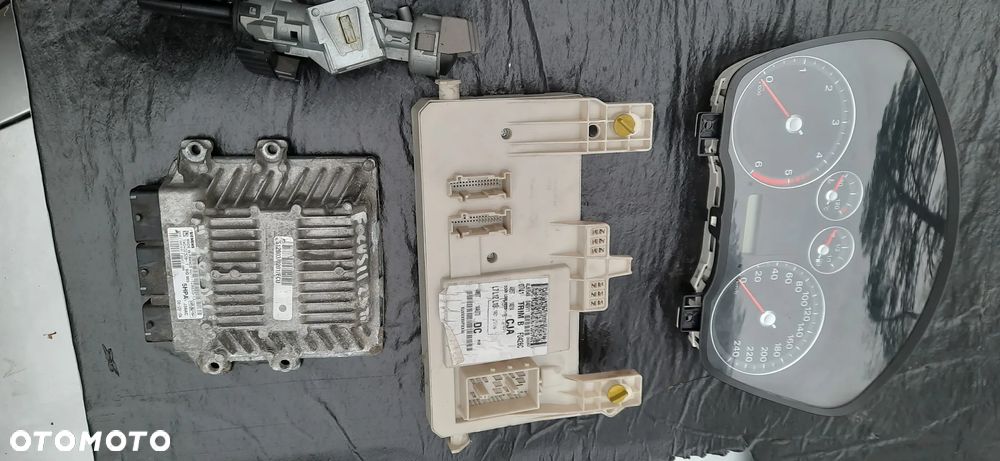 Ford Focus mk2 C-MAX 2.0 tdci 136 km Zestaw startowy 6m51-12a650-te 4u71-12a659-ya sid803 5ws40232b-t 4m5t-14a073-dc 4m5t-10849 - 1