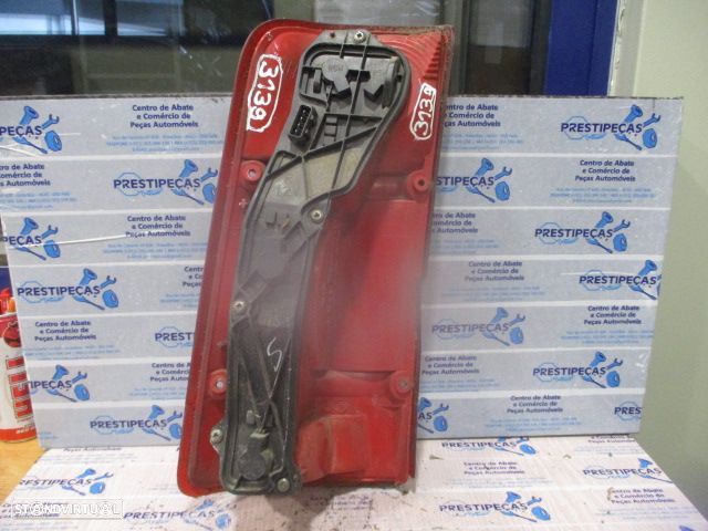 Farol Tras Stop3139 LAND ROVER DISCOVERY 2 L318 FASE 2 2000 2.5TDS 4X4 140CV 5P CINZA DRT ORIGINAL  DANIFICADO - 2