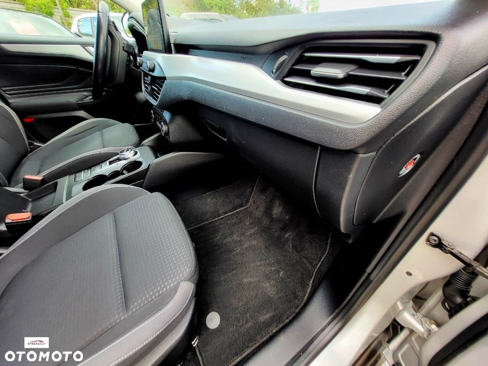 Ford Focus - 27