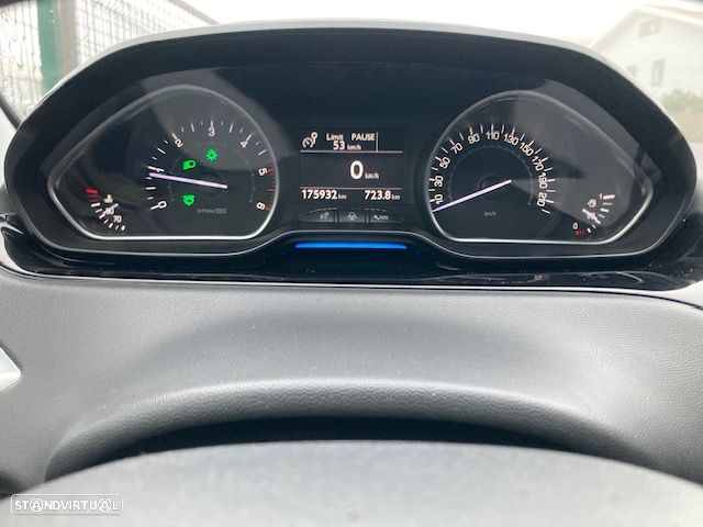 Peugeot 208 1.6 e-HDi Allure - 6