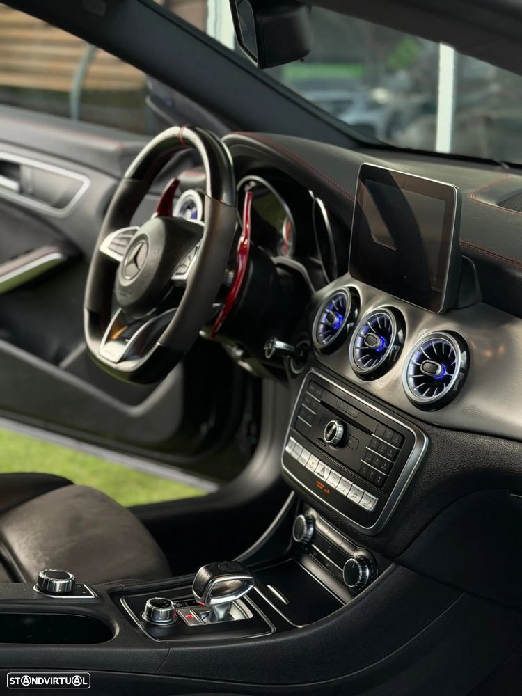 Mercedes-Benz CLA 45 AMG 4Matic Speedshift DCT 7G Night Edition - 23