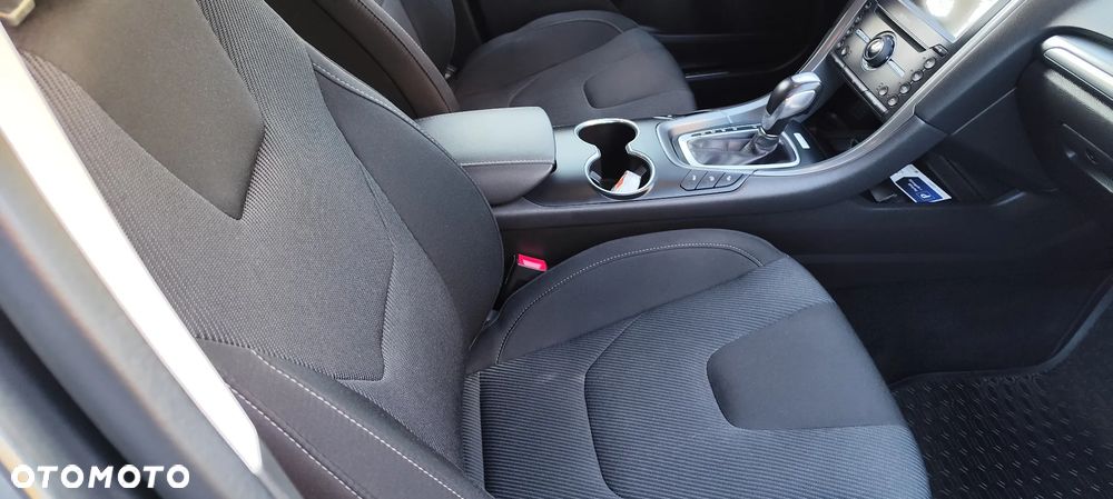 Ford Mondeo 2.0 TDCi Titanium PowerShift - 30