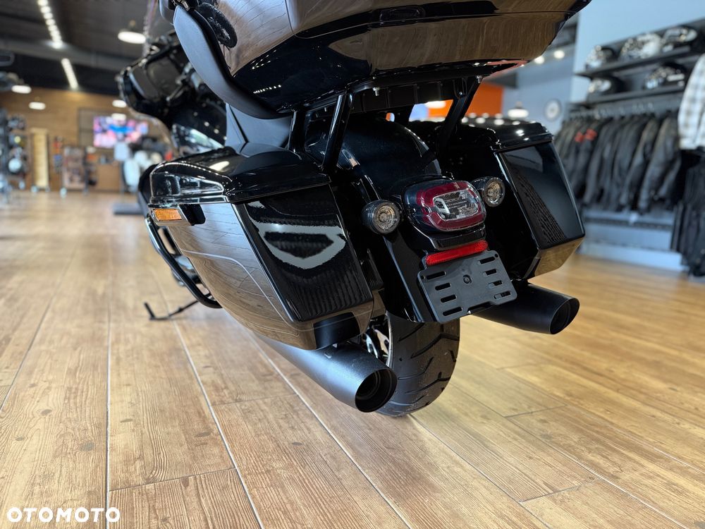 Harley-Davidson Touring Street Glide - 10