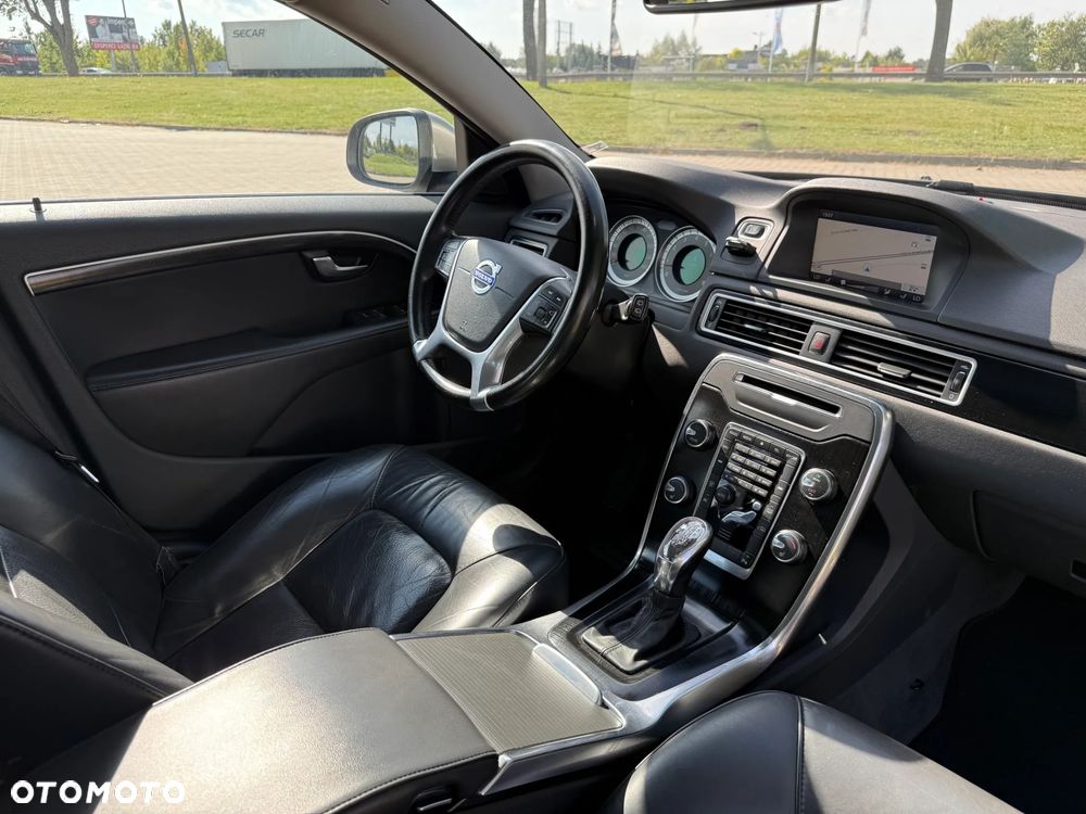 Volvo V70 2.0T Powershift Momentum - 21