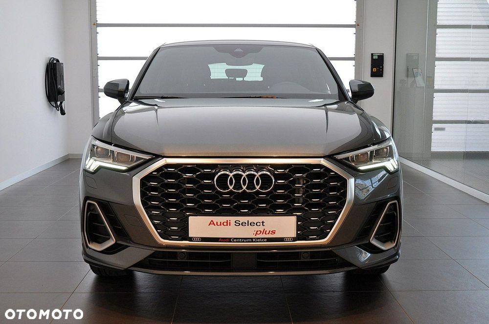 Audi Q3 Sportback - 6