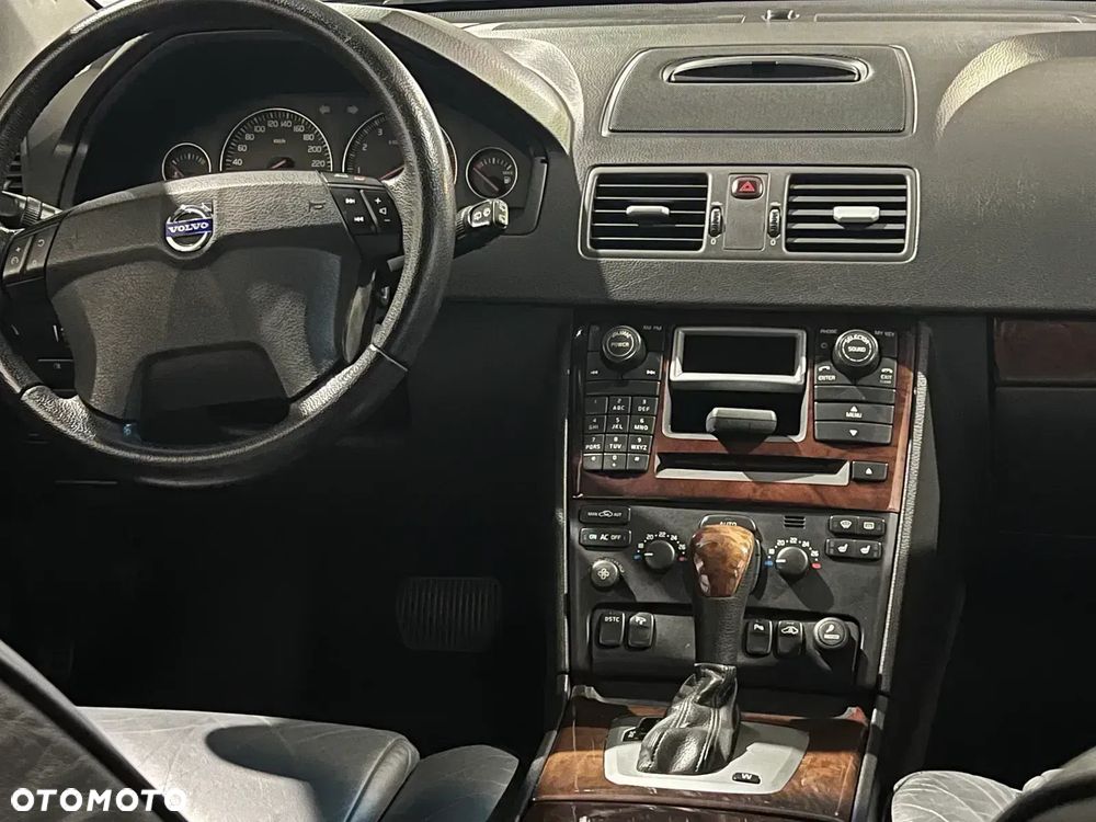 Volvo XC 90 - 2
