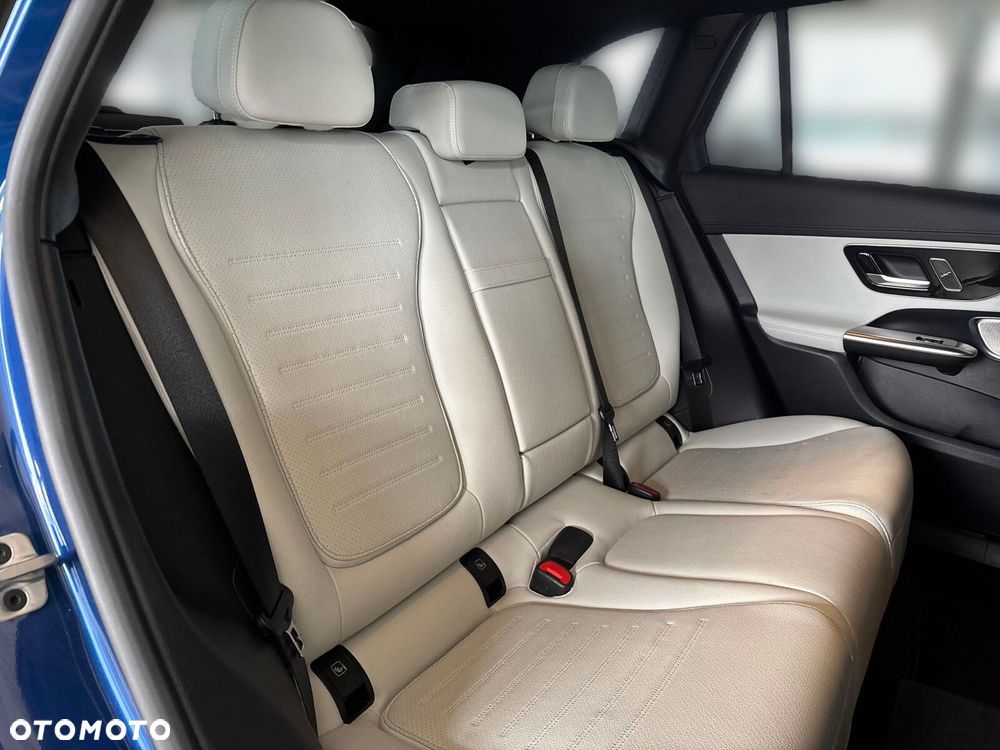 Mercedes-Benz GLC - 22