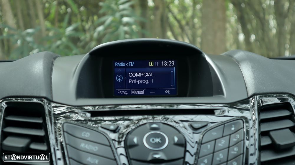 Ford Fiesta 1.0 T EcoBoost Titanium PowerShift - 37