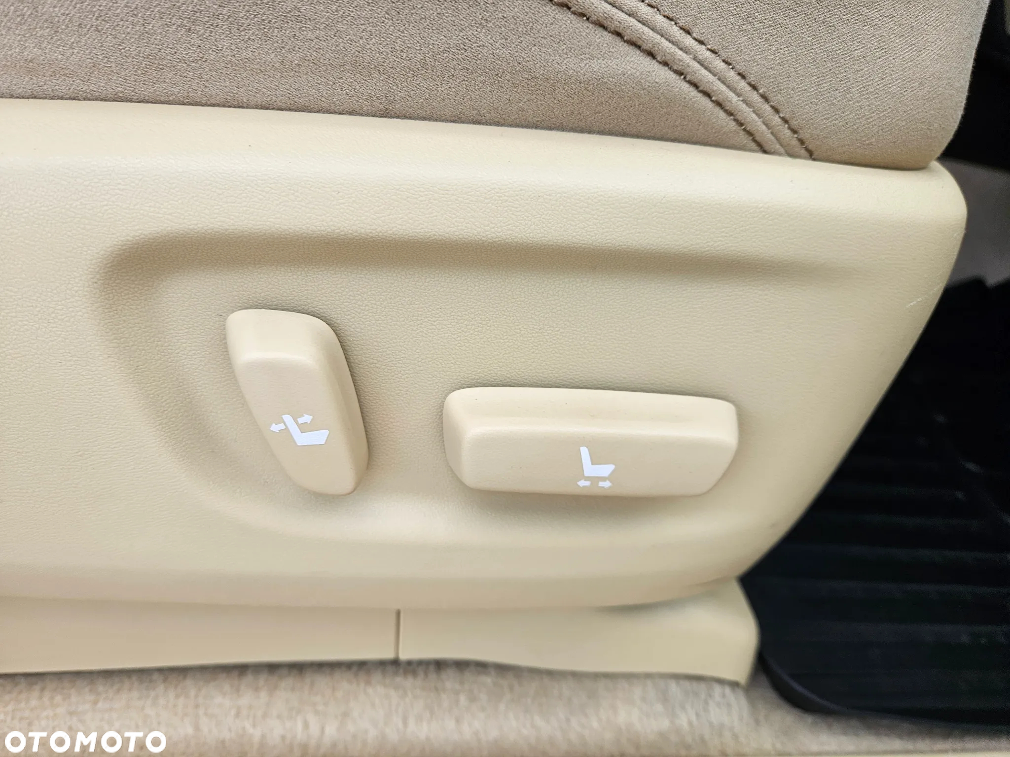 Toyota Land Cruiser LC 2.8 D-4D Premium - 23