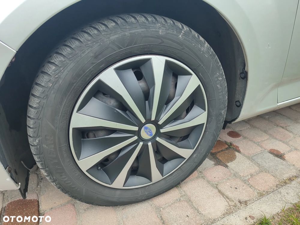 Ford Mondeo 2.0 TDCi Titanium - 27