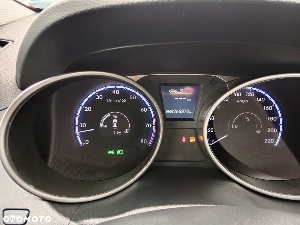 Hyundai ix35 2.0 2WD Style - 19