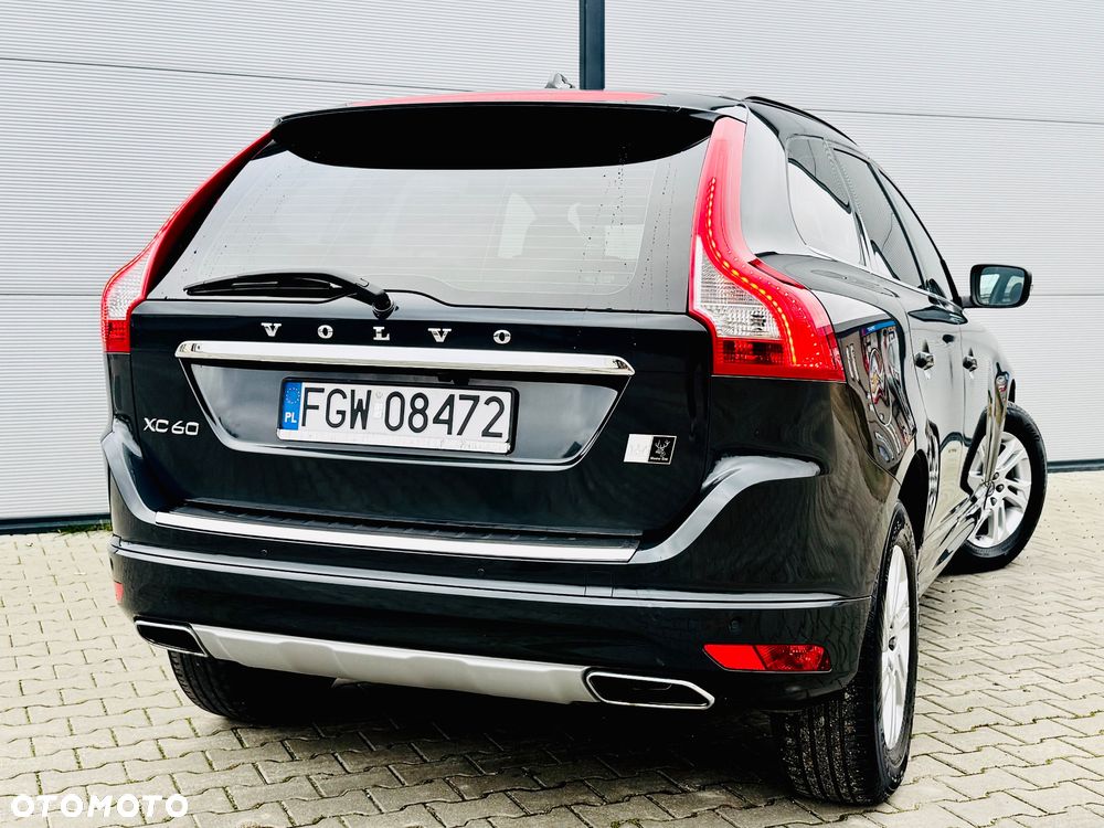 Volvo XC 60 D3 Geartronic Momentum - 22