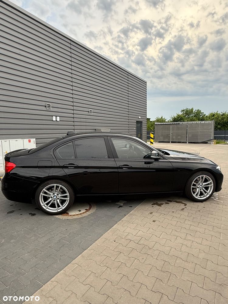 BMW Seria 3 320d - 6