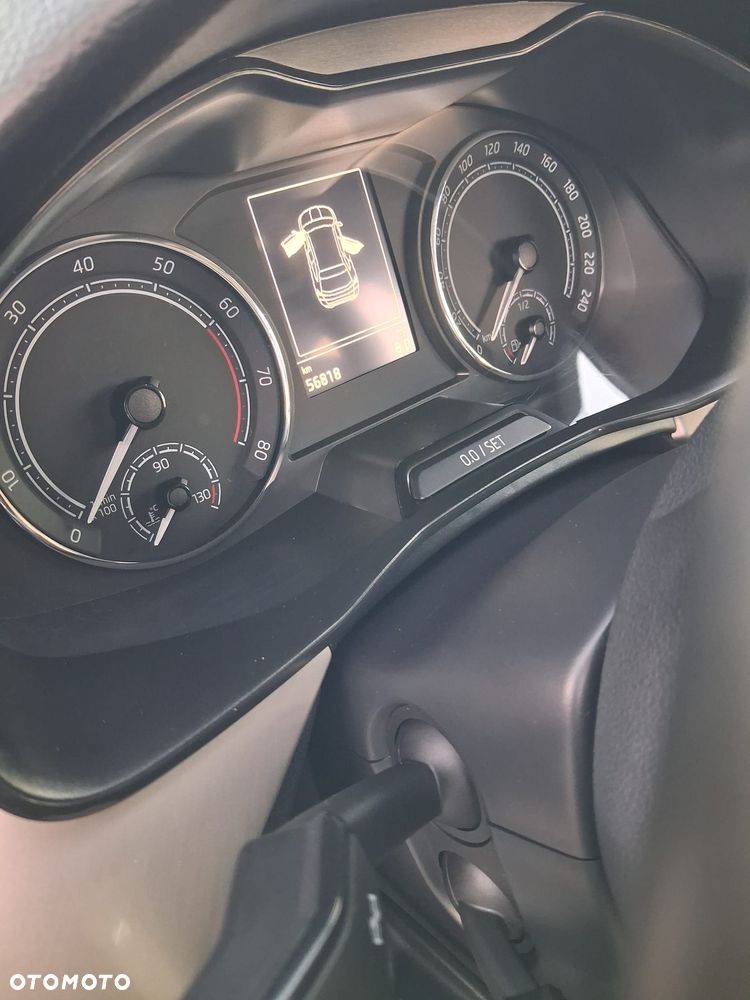 Skoda Kamiq 1.0 TSI Style - 2