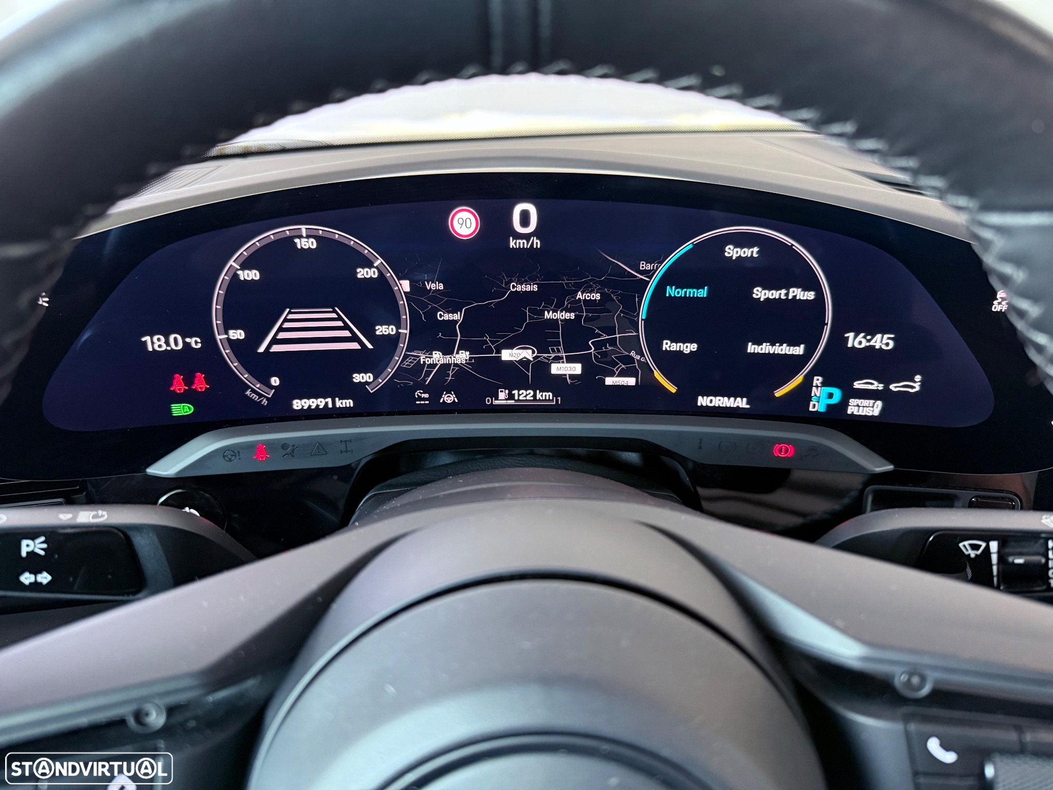 Porsche Taycan 4S bateria Performance Plus - 18