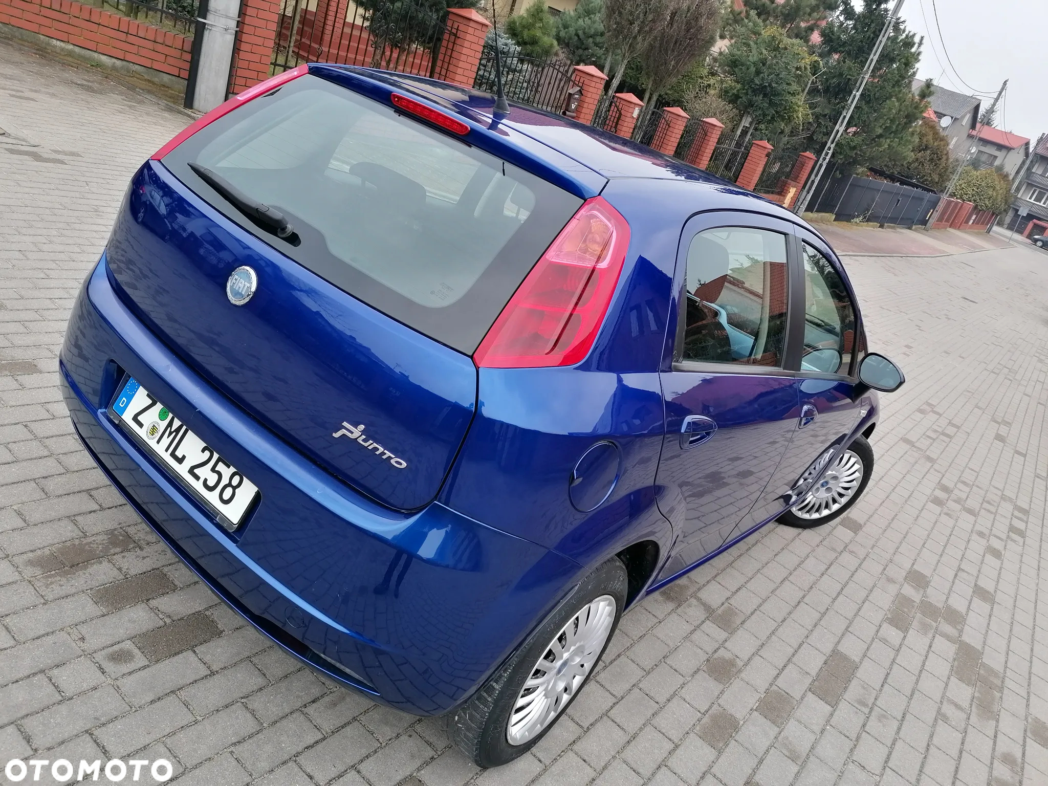 Fiat Punto 1.4 16V Dynamic - 29