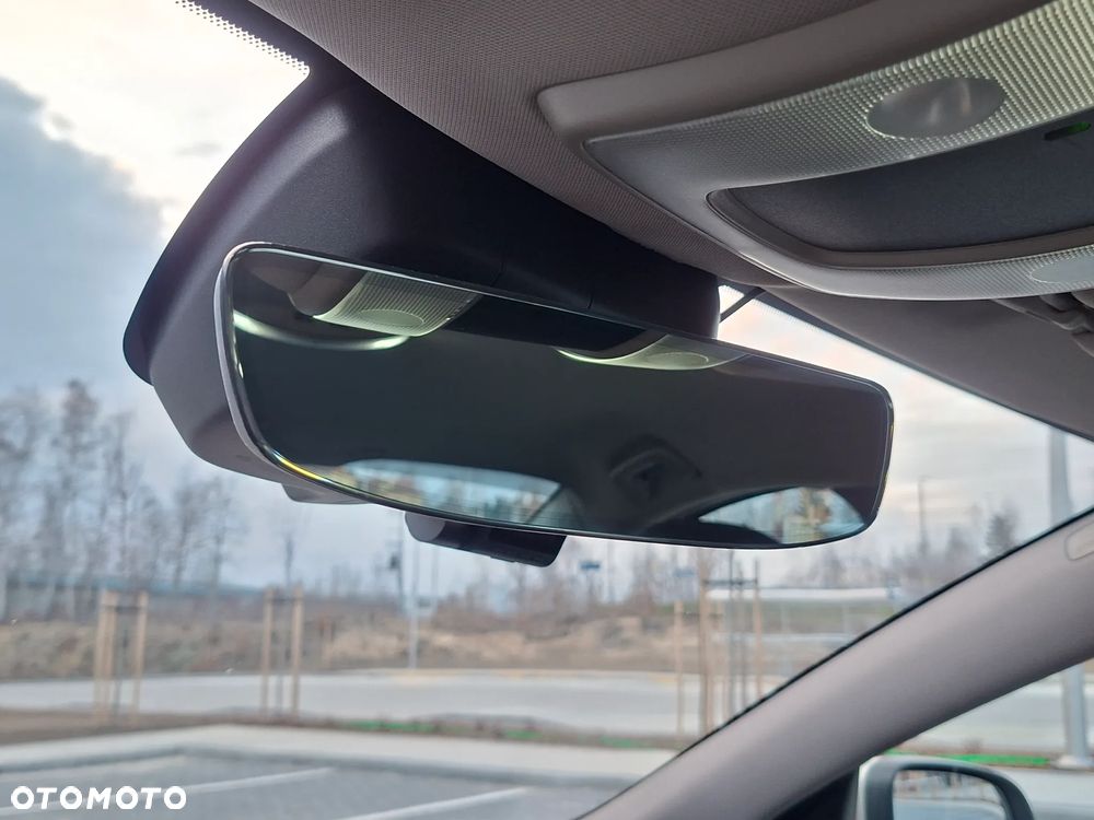 Volvo S60 T3 Momentum - 27