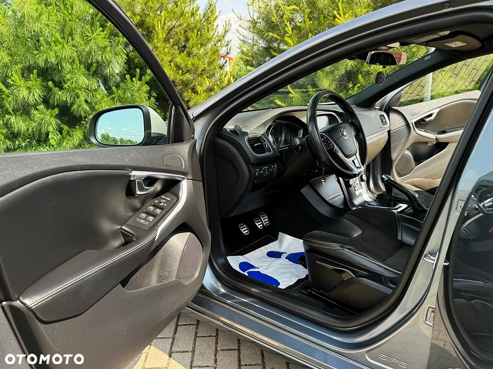Volvo V40 D2 RDesign - 21