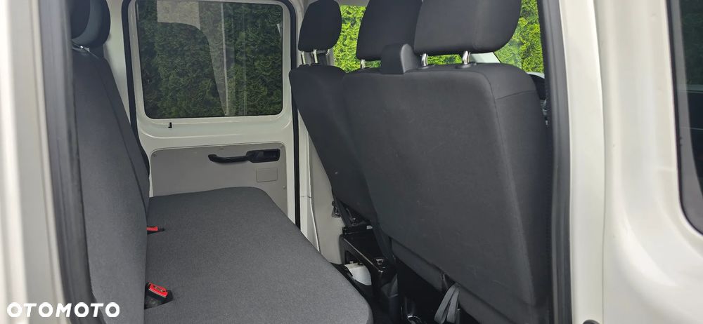 Volkswagen Transporter - 18