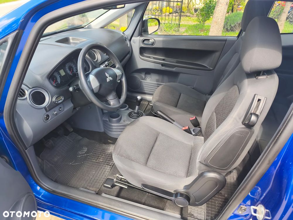 Mitsubishi Colt - 21