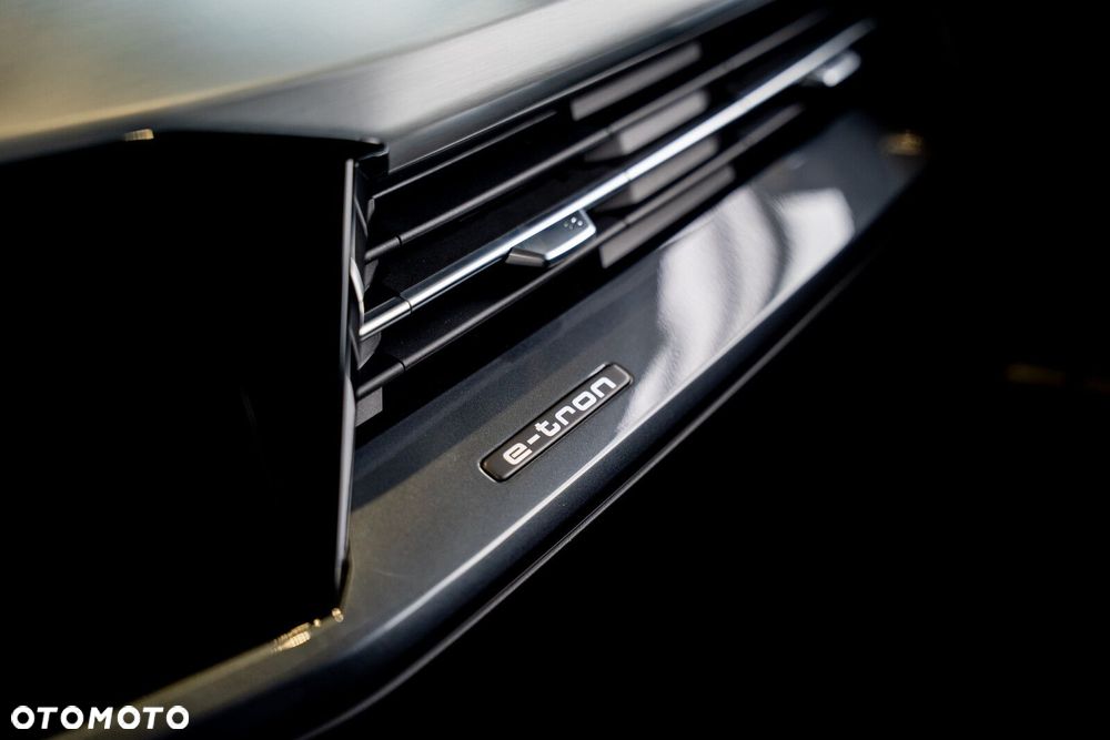 Audi Q4 Sportback e-tron - 15