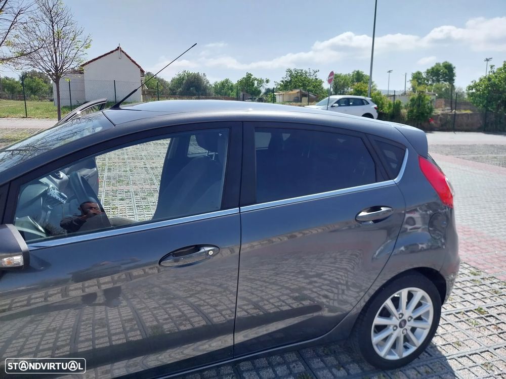 Ford Fiesta 1.5 TDCi Titanium - 2