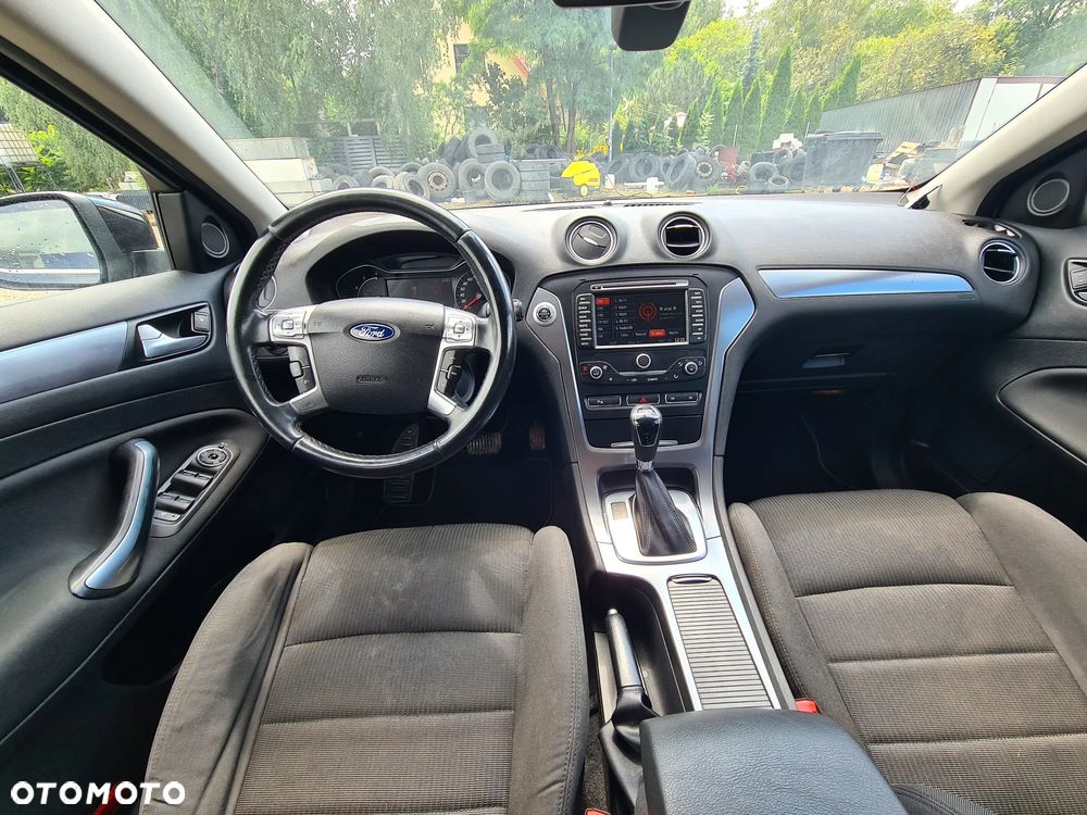Ford Mondeo - 31