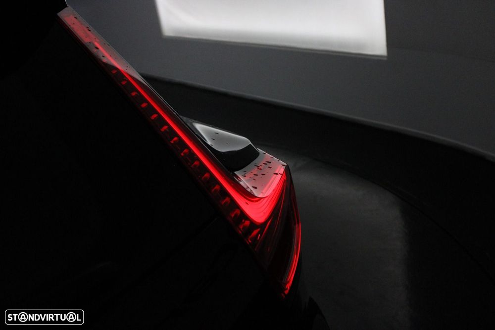 Volvo XC 40 1.5 T2 Momentum - 42