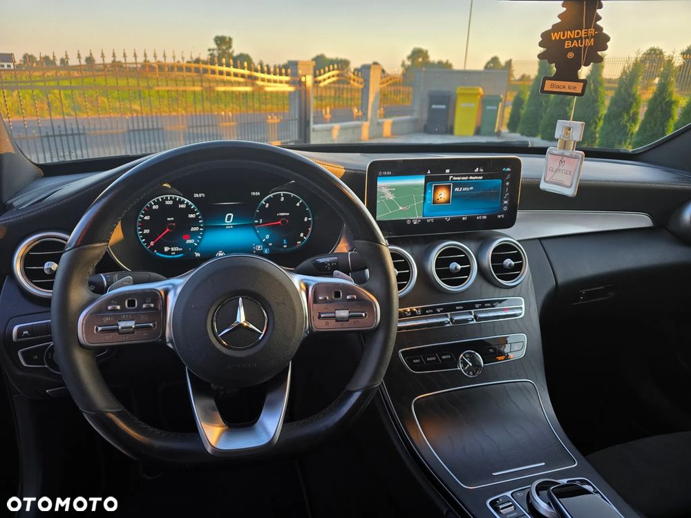 Mercedes-Benz Klasa C 200 d 9G-TRONIC - 16
